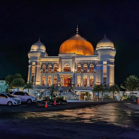 Gania Hotel Бандунг Экстерьер фото